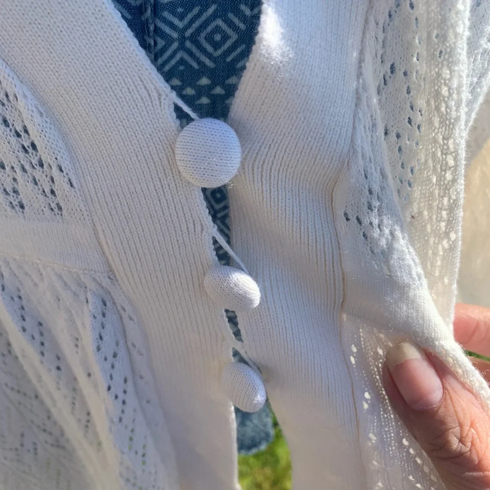 DKNY JEANS  moving into spring creamy light weight cardigan sweater - Picture 4 of 9